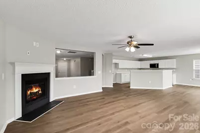 4022 Houldsworth Drive, Charlotte, NC 28213 - Photo 4