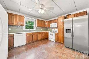 3436 Cannon Ridge Rd, Lenoir, NC 28645 - Photo 10
