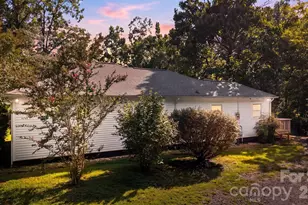 3436 Cannon Ridge Rd, Lenoir, NC 28645 - Photo 2