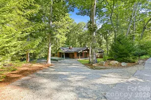 151 Ridgewood Acres Dr, Hendersonville, NC 28792 - Photo 2