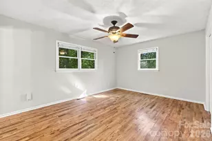 151 Ridgewood Acres Dr, Hendersonville, NC 28792 - Photo 18