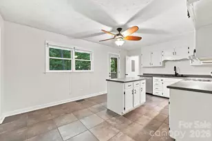 151 Ridgewood Acres Dr, Hendersonville, NC 28792 - Photo 6