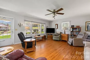 354 Oakdale Rd, Waynesville, NC 28786 - Photo 10
