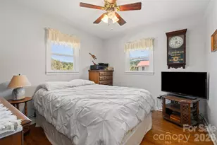 354 Oakdale Rd, Waynesville, NC 28786 - Photo 16