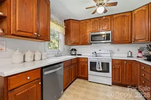 354 Oakdale Rd, Waynesville, NC 28786 - Photo 14