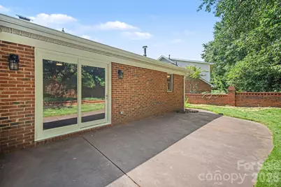 1912 Wexford Court, Gastonia, NC 28054 - Photo 4