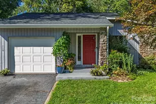110 Aurora Dr, Asheville, NC 28805 - Photo 2