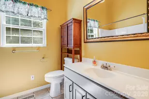 225 Arbor Ln, Hendersonville, NC 28791 - Photo 26