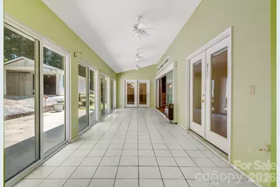 225 Arbor Lane, Hendersonville, NC 28791 - Photo 18