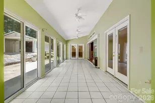 225 Arbor Ln, Hendersonville, NC 28791 - Photo 18