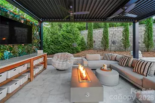 2201 Whilden Ct, Charlotte, NC 28211 - Photo 36