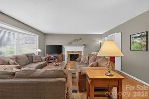 7 Mountainbrook Rd, Asheville, NC 28805 - Photo 6