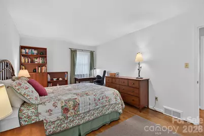 7 Mountainbrook Road, Asheville, NC 28805 - Photo 16