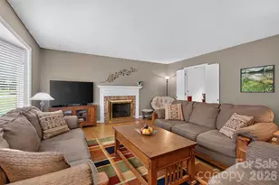 7 Mountainbrook Rd, Asheville, NC 28805 - Photo 8