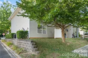 21228 Hickory St, Cornelius, NC 28031 - Photo 20