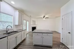 10968 Princeton Village Dr, Charlotte, NC 28277 - Photo 14