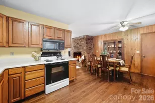 1424 Big Cove Rd, Waynesville, NC 28786 - Photo 10