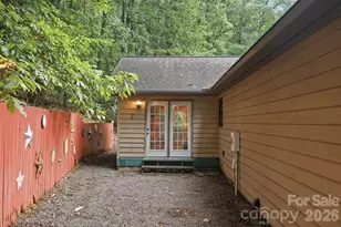 1424 Big Cove Rd, Waynesville, NC 28786 - Photo 32