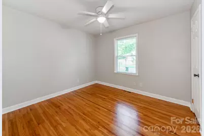 3326 Bonneville Drive, Charlotte, NC 28205 - Photo 22