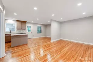 3326 Bonneville Dr, Charlotte, NC 28205 - Photo 14