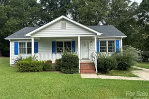 927 Floyd Ln, Gastonia, NC 28052 - Photo 1