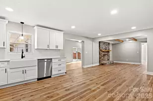 1103 W Elm St, Shelby, NC 28150 - Photo 8