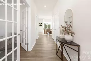 1702 7th St Dr NE, Hickory, NC 28601 - Photo 2