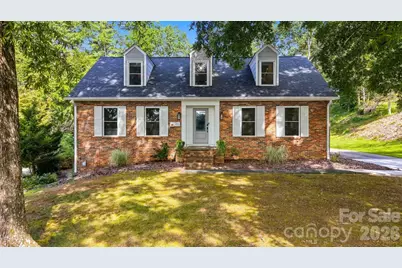 703 Wilmore Street NE, Lenoir, NC 28645 - Photo 1