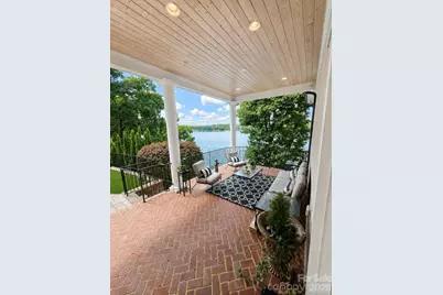 4023 8th Street Court NW, Hickory, NC 28601 - Photo 6