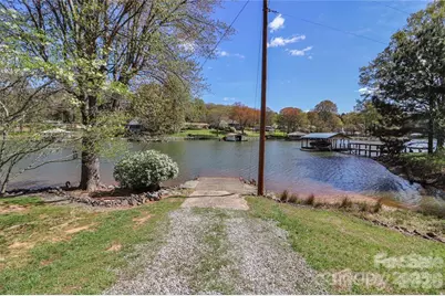4279 Candlewood Drive, Sherrills Ford, NC 28673 - Photo 10
