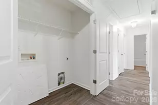 4219 John Dale Ln, Charlotte, NC 28269 - Photo 18