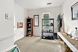 1634 Hollow Dr, Charlotte, NC 28212 - Photo 10