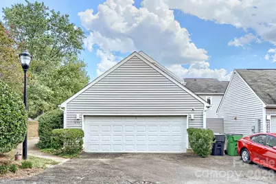 1634 Hollow Drive #D, Charlotte, NC 28212 - Photo 12