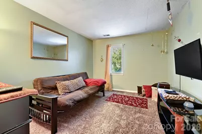 1634 Hollow Drive #D, Charlotte, NC 28212 - Photo 8