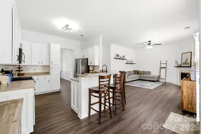 15707 Corsair Court, Charlotte, NC 28278 - Photo 14