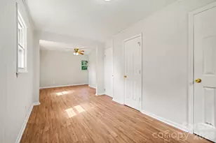 6338 Fairlane St, Hickory, NC 28602 - Photo 12