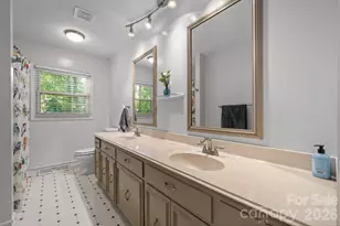 2015 12th St Dr NW, Hickory, NC 28601 - Photo 32