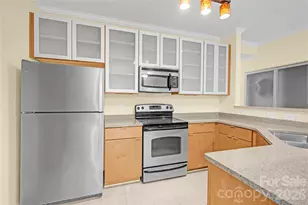 525 N Graham St, Charlotte, NC 28202 - Photo 16