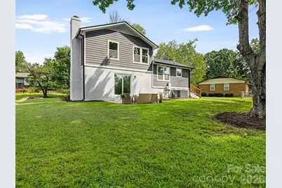 421 Vickery Drive, Charlotte, NC 28215 - Photo 22