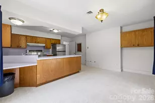 233 Laburn Ave, Charlotte, NC 28214 - Photo 20