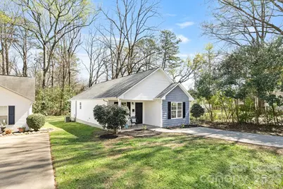913 Tennyson Drive, Charlotte, NC 28208 - Photo 16