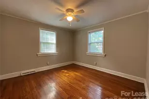 419 W 14th St, Salisbury, NC 28144 - Photo 8