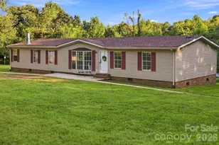 3159 Ward Green St, Lenoir, NC 28645 - Photo 2
