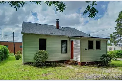 431 W Statesville Avenue, Mooresville, NC 28115 - Photo 2