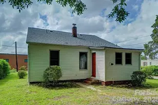 431 W Statesville Ave, Mooresville, NC 28115 - Photo 2