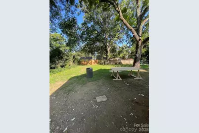 1804 Kennesaw Drive, Charlotte, NC 28216 - Photo 24