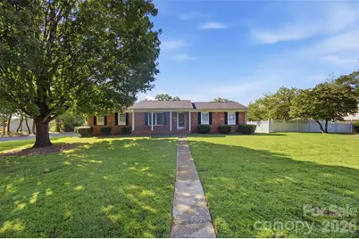2311 Shaw Avenue, Gastonia, NC 28054 - Photo 2