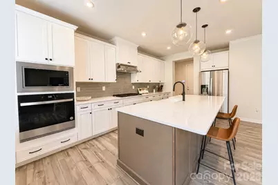 5132 Glenwalk Drive, Charlotte, NC 28269 - Photo 10