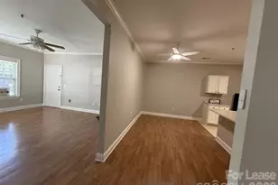 21231 Hickory St, Cornelius, NC 28031 - Photo 4