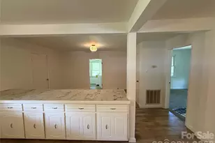 213 Jewel St, Chester, SC 29706 - Photo 10